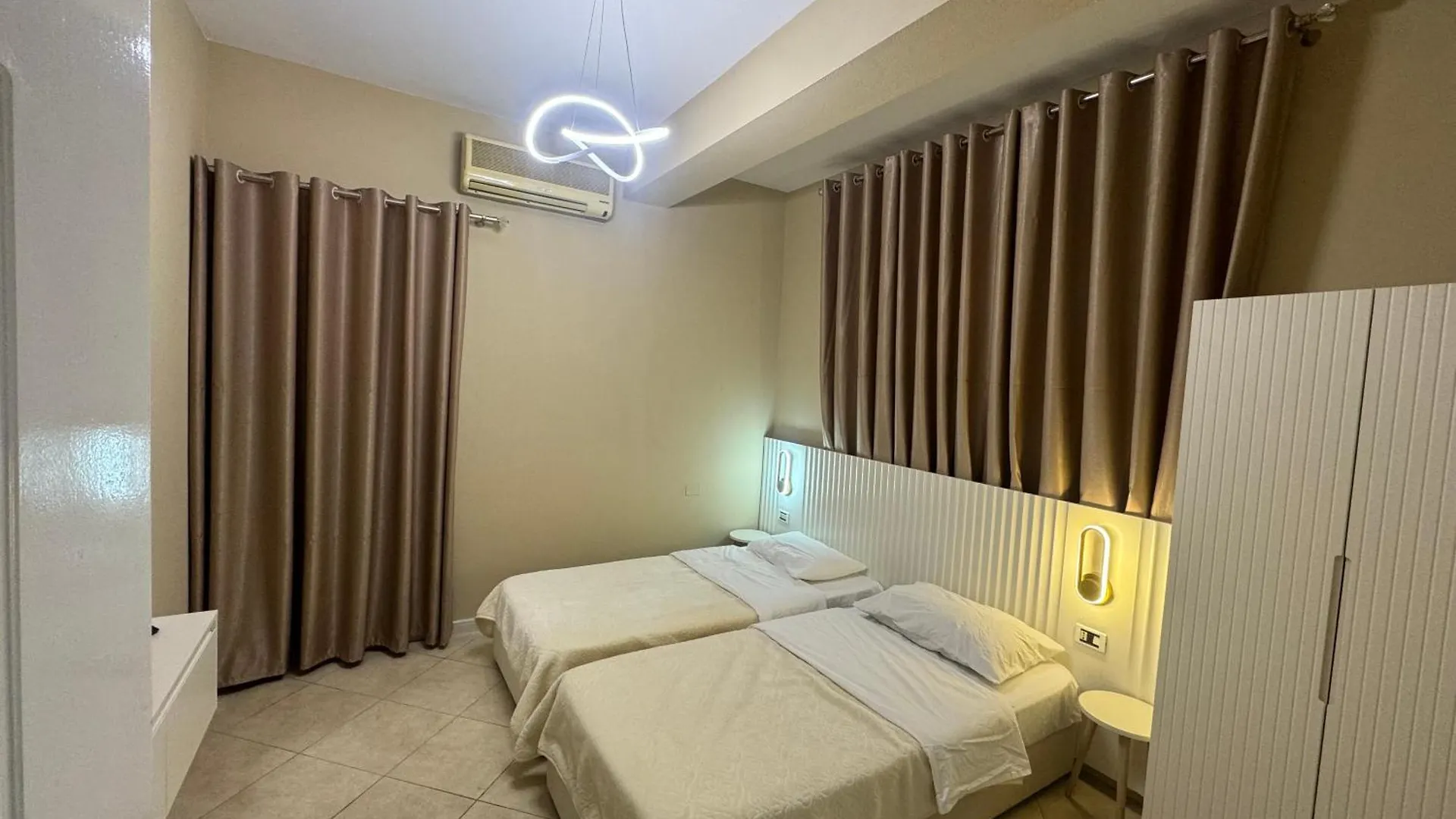 Hotel Kaloshi Mezez